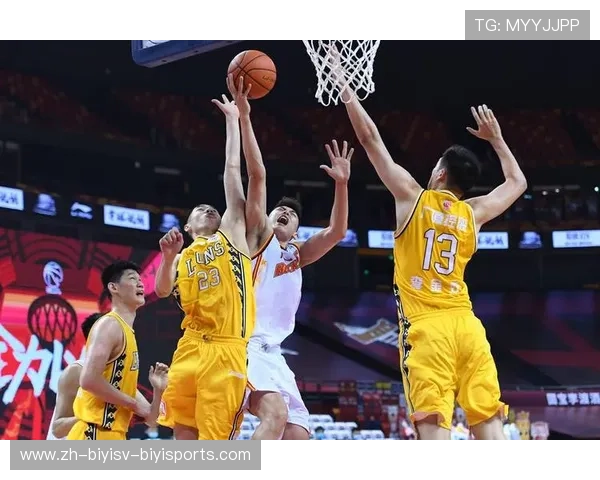 齐鲁大地竞技双线聚焦 青岛足球与CBA赛况精彩纷呈