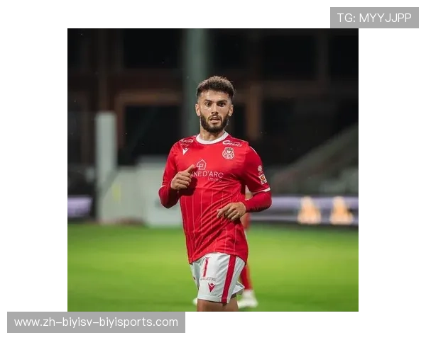 足球双重国籍问题在足球运动员转会中的复杂性解析